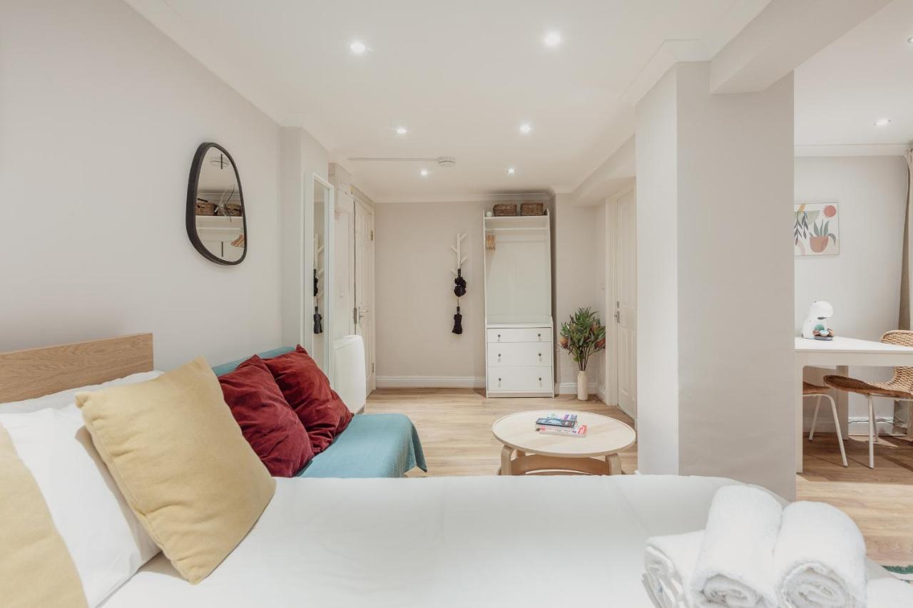 Kensington Nest Serviced Studio Londen Buitenkant foto