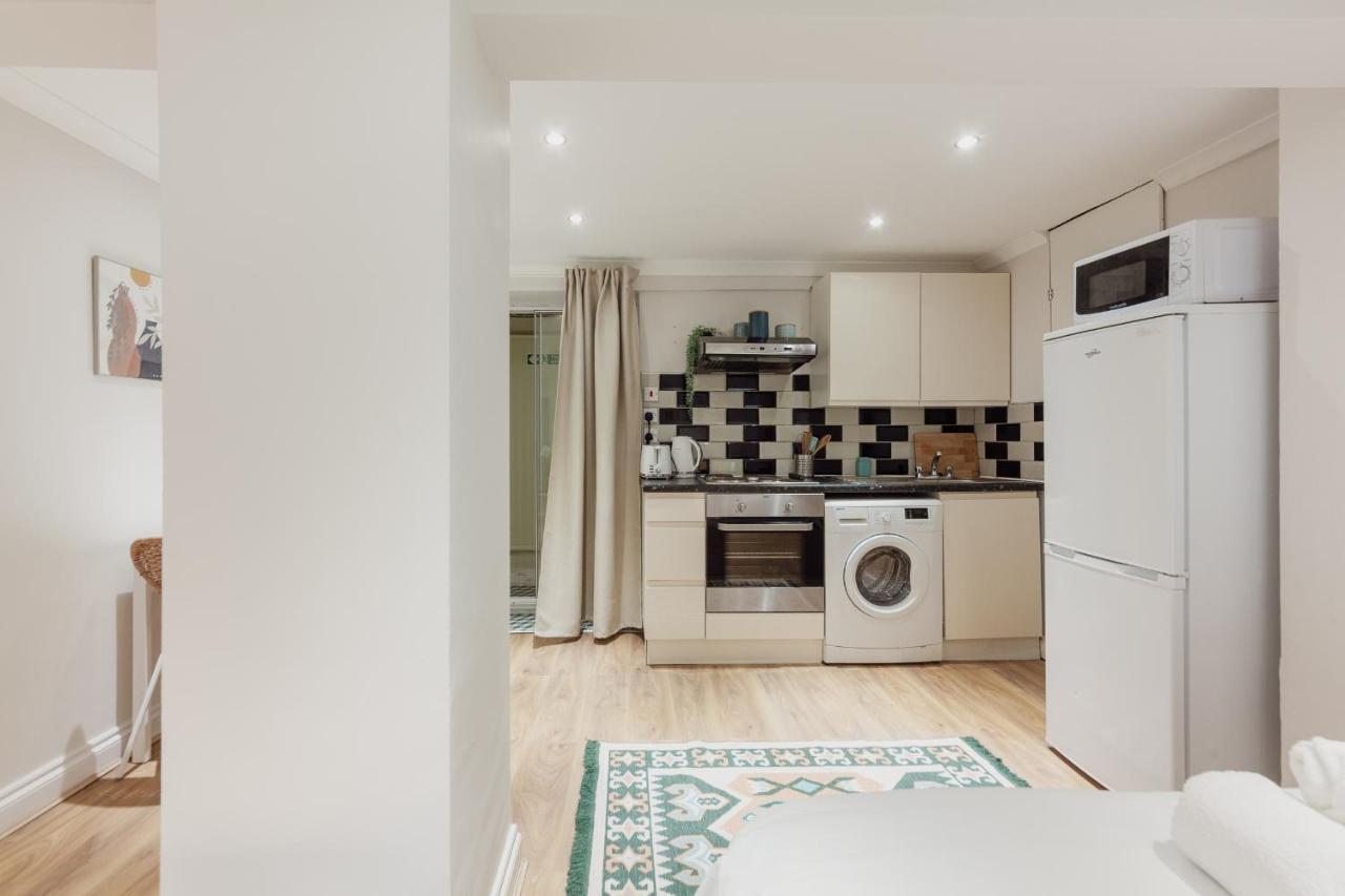 Kensington Nest Serviced Studio Londen Buitenkant foto