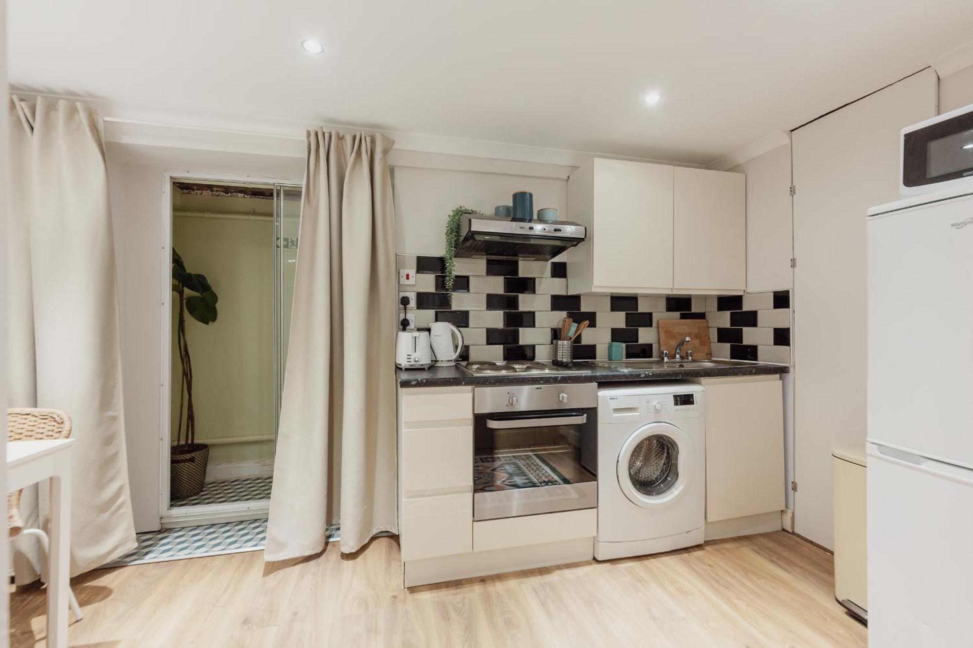 Kensington Nest Serviced Studio Londen Buitenkant foto